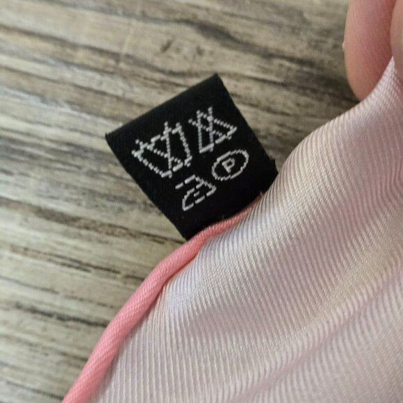 Floral Butterfly Print 100% Silk Pink Scarf Wrap Shawl Lightweight & Elegant - Picture 10 of 11